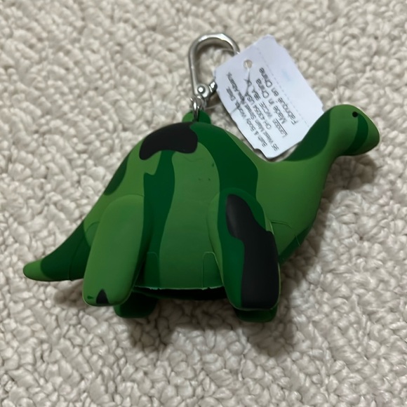 NWT - Bath & Body Works dinosaur clip on hand sanitizer holder. - Picture 1 of 4
